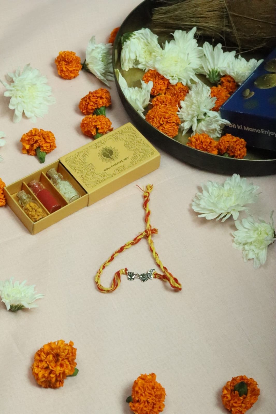 Hamsa Nazariya Rakhi